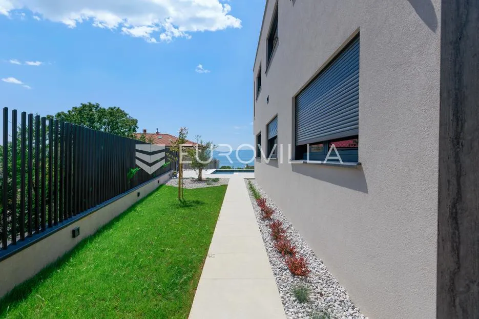 kostrena, rožići, ekskluzivan penthouse 200 m², panoramski pogled na more - slika 25