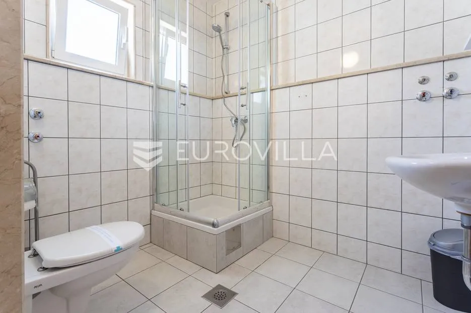 trogir, prekrasan hotel 2.408,84 m² sa pogledom na more - slika 32