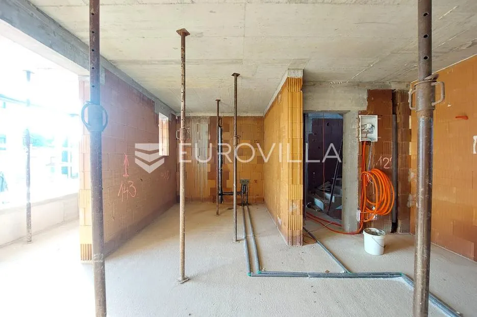 istra, pula štinjan, moderan stan, dvije spavaće sobe, parking, ostava - slika 2