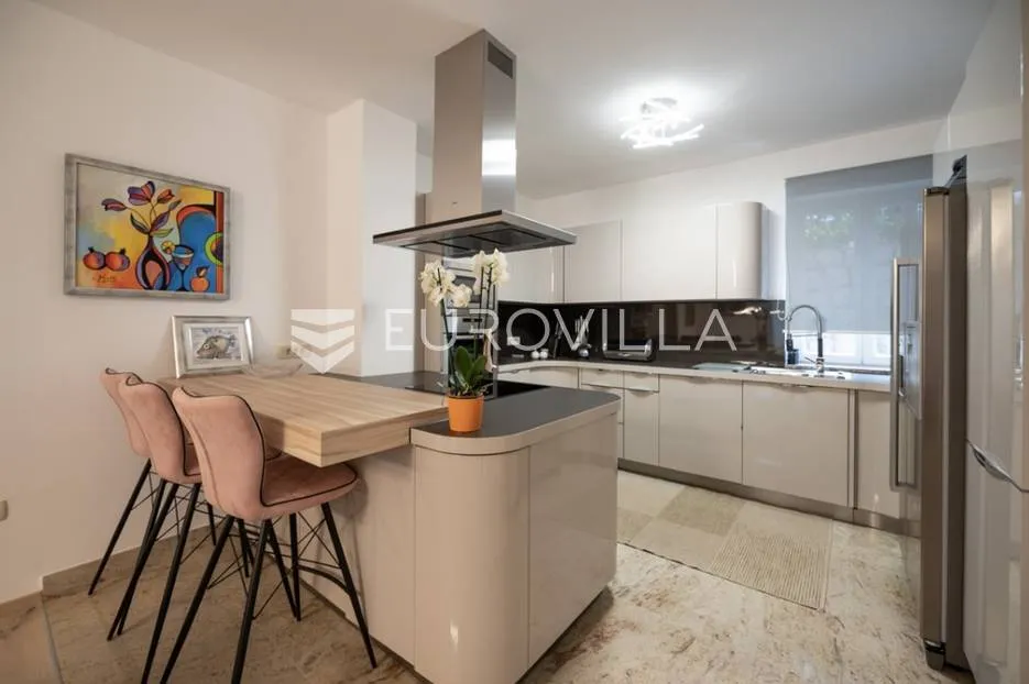opatija, matulji, predivna moderna villa 400 m2 s bazenom - slika 7