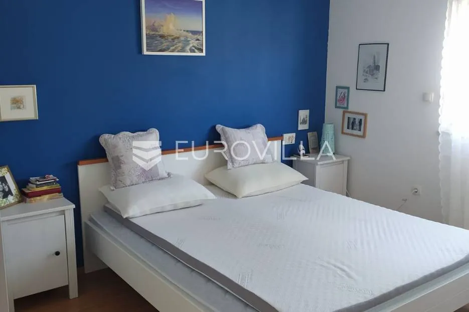 split, kuća s pet modernih stanova - slika 9