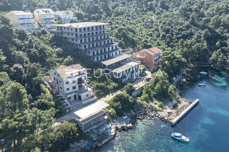 korčula, brna, građevinsko zemljište u prvom redu do mora - slika 11