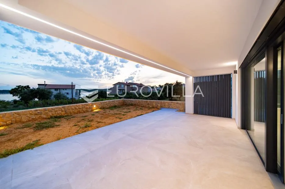 otok rab, barbat, moderan trosoban stan 107 m², privatni vrt - slika 6