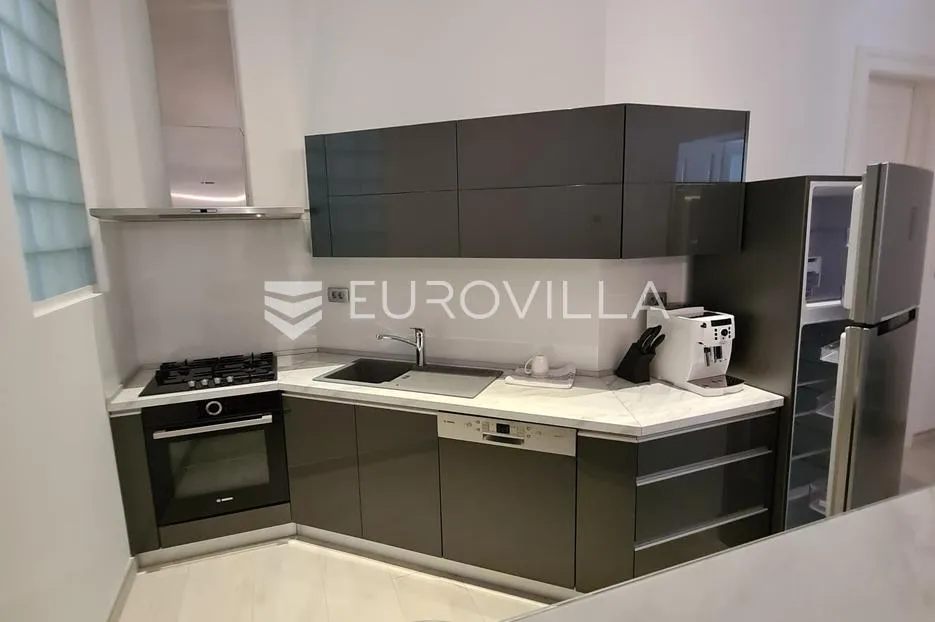 zagreb, centar, trg žrtava fašizma, luksuzan stan na vrhunskoj lokaciji, 140 m² - slika 10