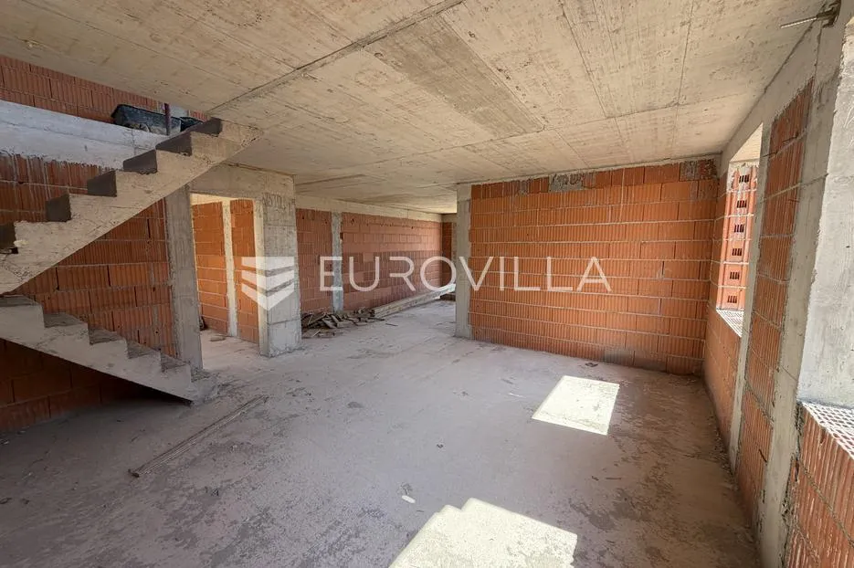 kaštel sućurac, luksuzan trosoban penthouse u novogradnji, 120.72 m² - slika 9
