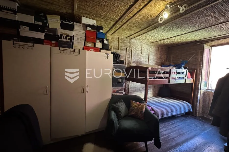 istra, rovinj, kamena kuća 100m2 na 3 etaže na 30 metara od mora - slika 10