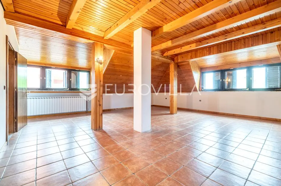 zagreb, gajnice, bišćanov put, kuća 348 m² na parceli 2265 m² - slika 11