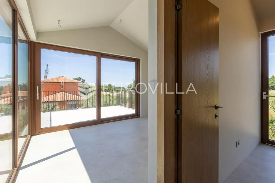 istra, vabriga, vila s pogledom na more i masline - slika 39
