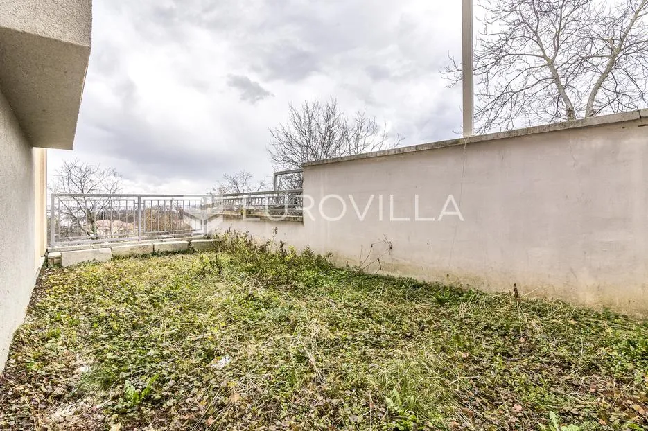 zagreb, vrapče, jačkovina, četverosoban dvoetažan stan 173 m² - slika 12