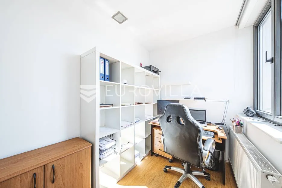 zagreb, maksimir, najam ekskluzivnog peterosobnog stana 135 m2 - slika 21