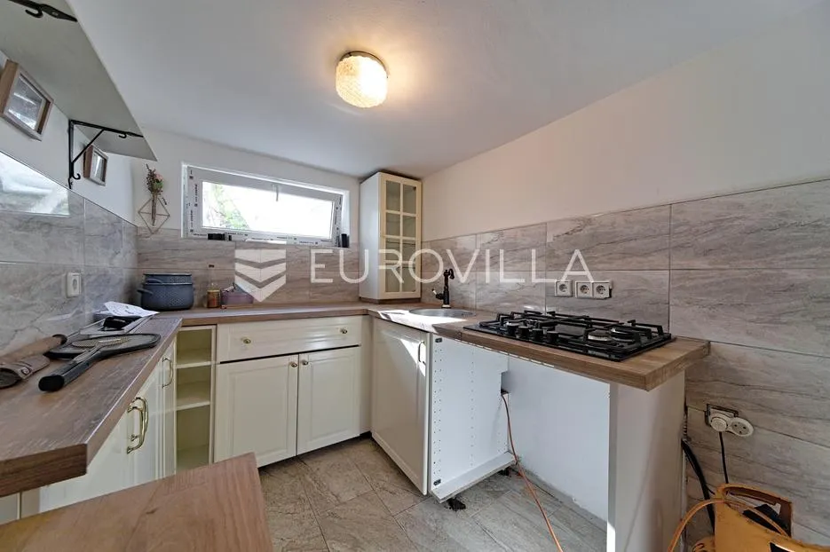 aljmaš, prodaje se lijepa i uređena vikendica površine 87 m² - slika 18