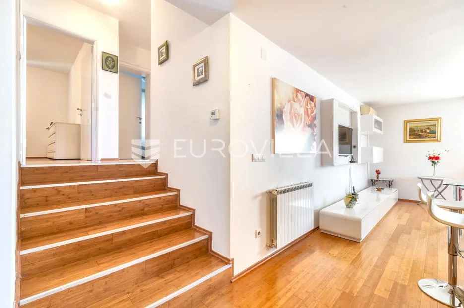 zagreb, vrapče, prostran četverosoban stan 104 m² s garažom - slika 8