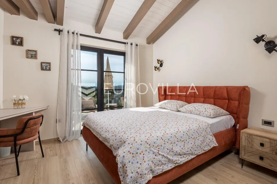 istra, luksuzna vila s panoramskim pogledom u srcu istre - slika 23