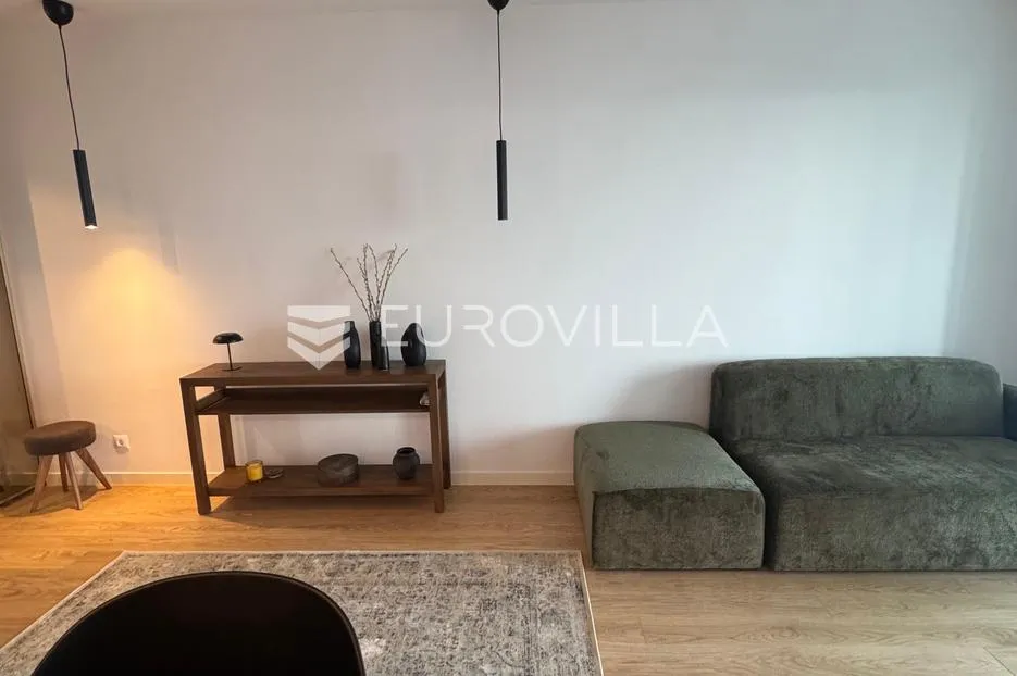 split, bel etage 2, luksuzan jednosoban stan s garažnim mjestom - slika 18