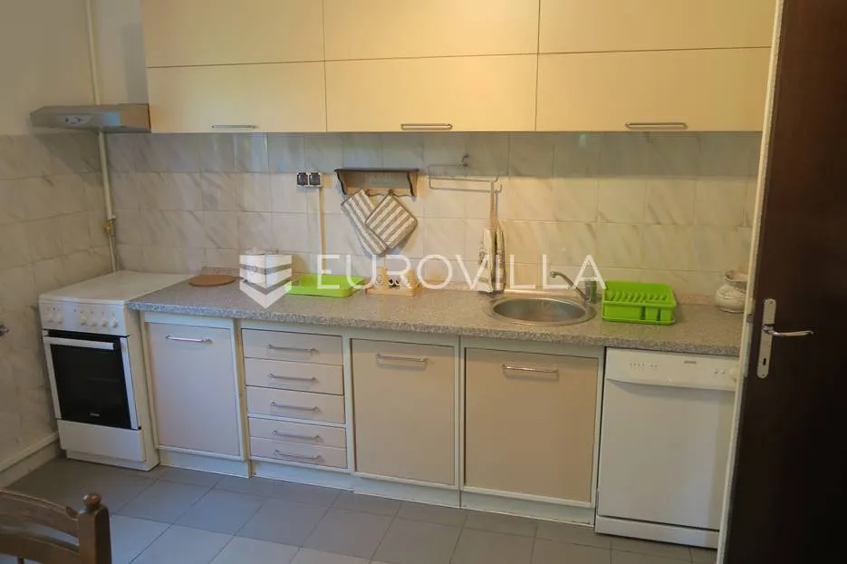 zagreb, zelenjak, obiteljska kuća 500m2 - slika 27