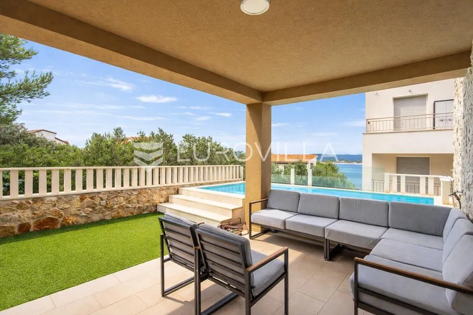 betina, prekrasan trosoban stan s bazenom i pogledom na more, 112,75 m² - slika 22