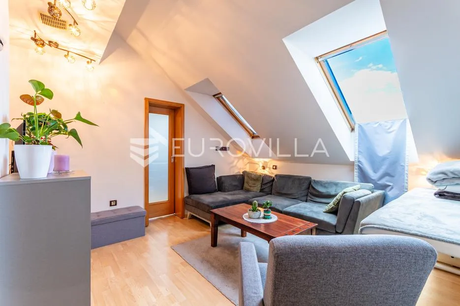 čakovec, centar, prekrasan četverosoban stan površine 145,69 m² - slika 8