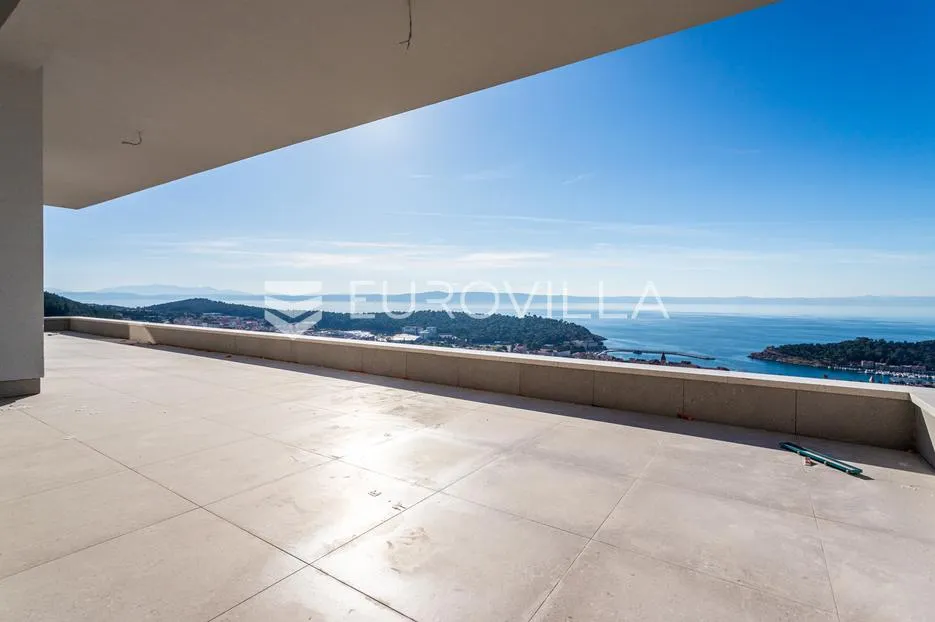 makarska, ekskluzivan trosoban stan s vanjskim bazenom i panoramskim pogledom na more - slika 13