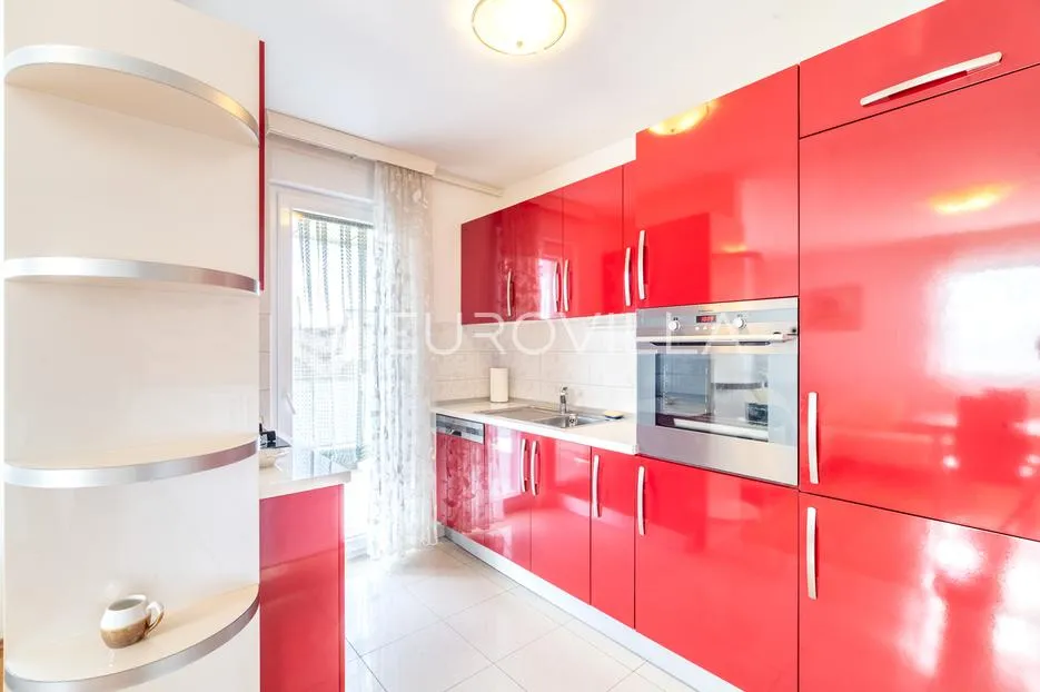 zagreb, vrapče, prostran četverosoban stan 104 m² s garažom - slika 9