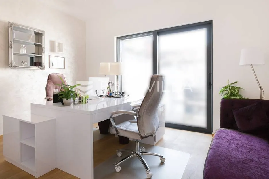 ban centar, luksuzan, komforan ured 137 m² - slika 9