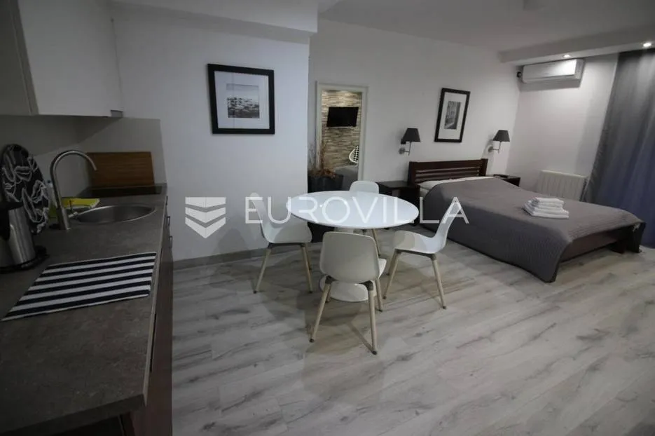 pješčana uvala, vila sa 7 apartmana s pogledom na more, 200 m od plaže - slika 17