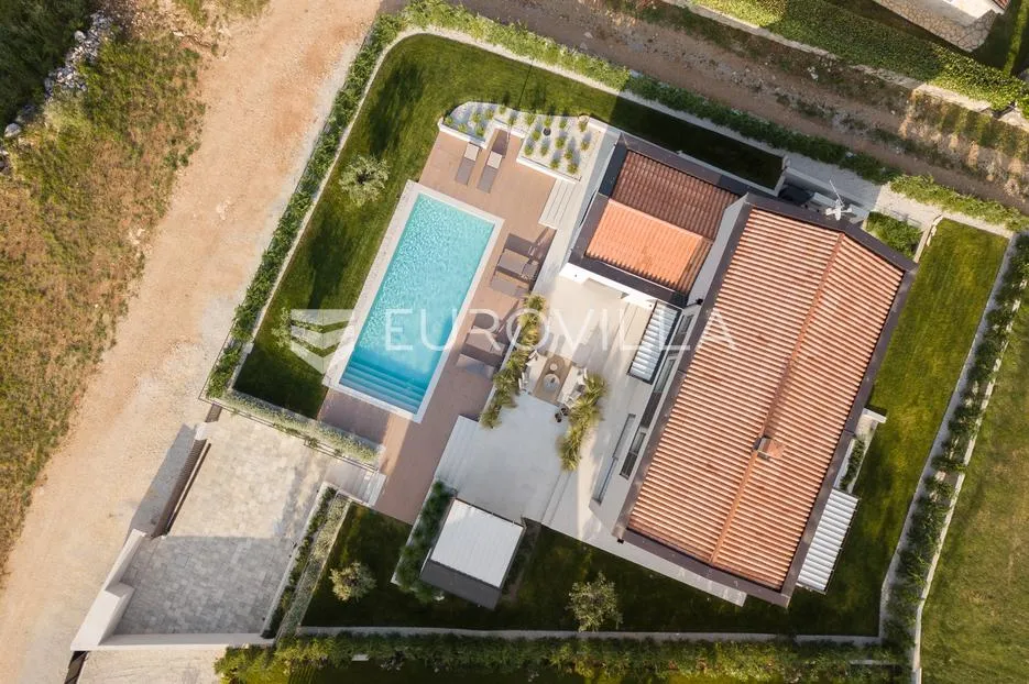 istra, marasi, prekrasna vila s bazenom - slika 26
