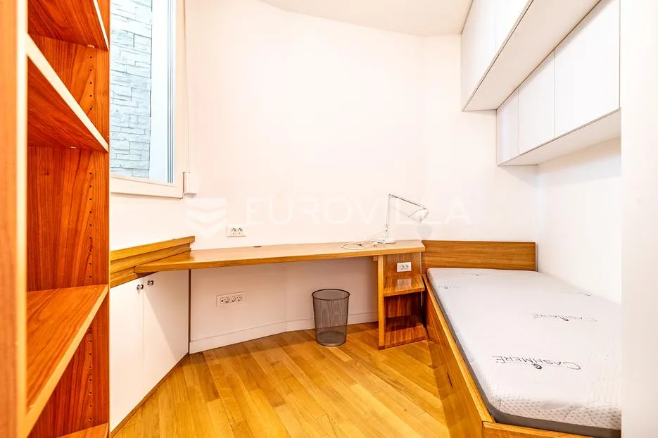 zagreb, maksimir, komforan šesterosoban stan/poslovni prostor 160 m² - slika 12