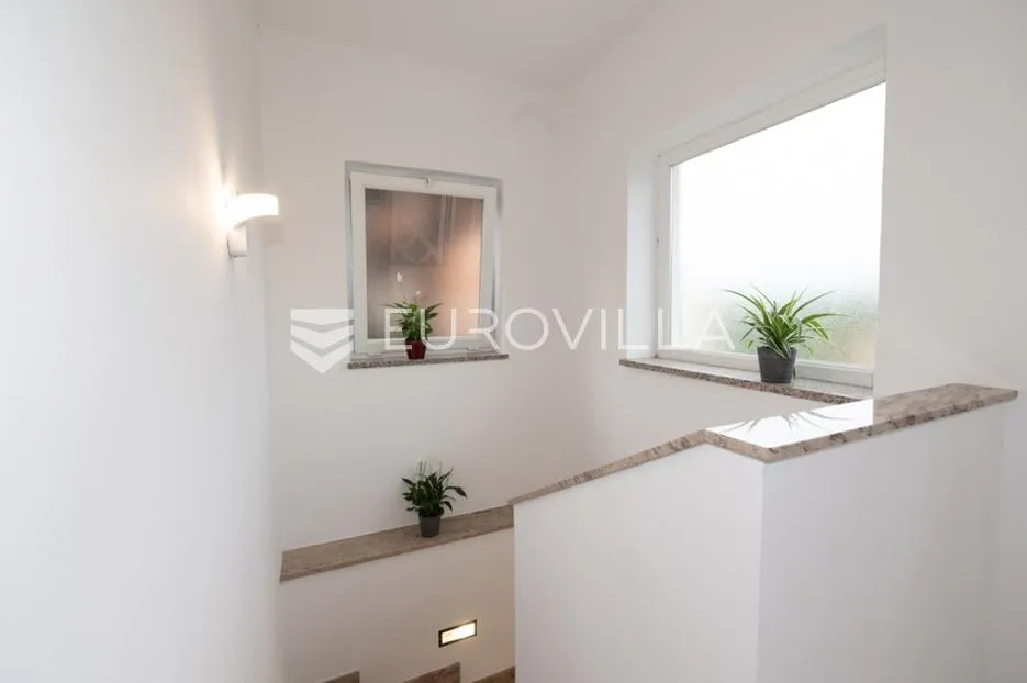 opatija, matulji, predivna moderna villa 400 m2 s bazenom - slika 19