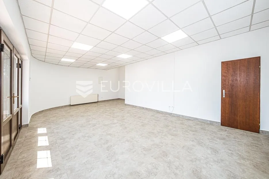 zagreb, lučko, poslovni prostor 55 m² - slika 4