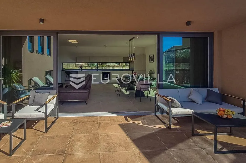 istra, novigrad, moderna vila od 136m2 s pogledom na more - slika 11