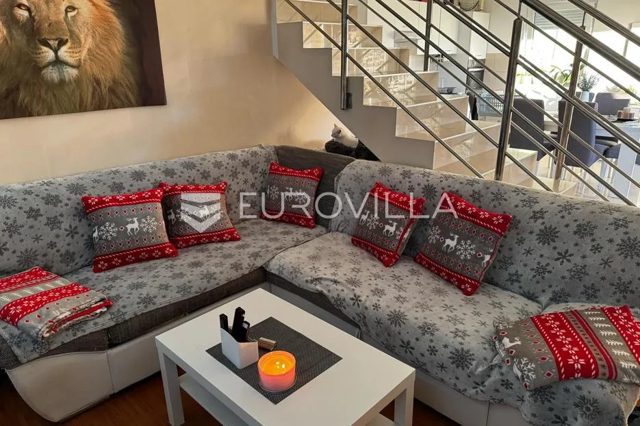 pula, šijana, prekrasan osunčan stan s 3 spavaće sobe - slika 2