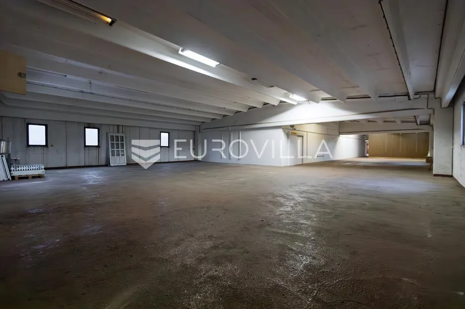 kukuljanovo, industrijski kompleks s dvije hale, zemljište 4,435 m² - slika 22