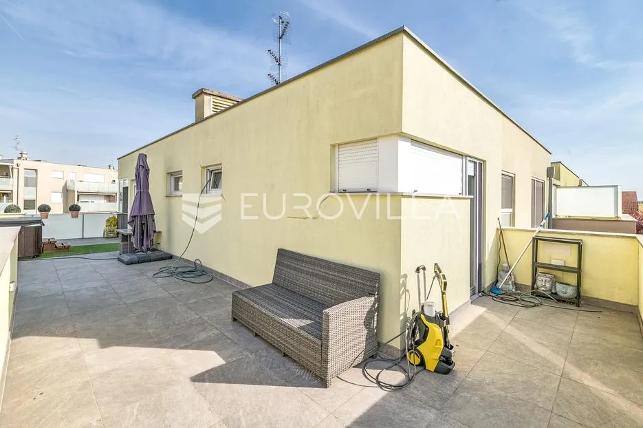 zagreb, veliko polje, prekrasan četverosoban penthouse 134 m² - slika 10