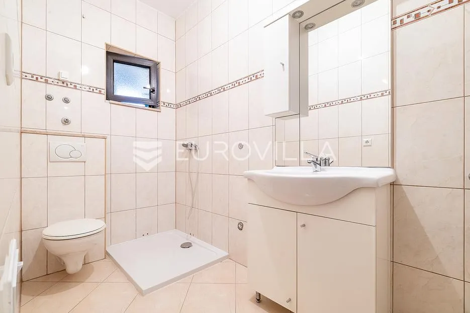 zagreb, špansko, poslovni prostor nkp 235 m2, 2 pm - slika 2