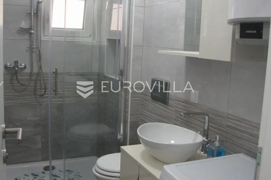 kruševo, crna punta, prekrasna kuća prvi red do mora s tri stambene jedinice - slika 14