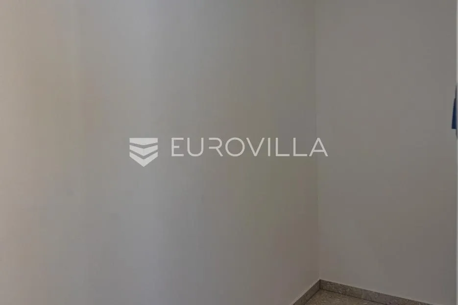 opatija, luksuzan četverosoban stan s pogledom na more 142.87 m² - slika 23