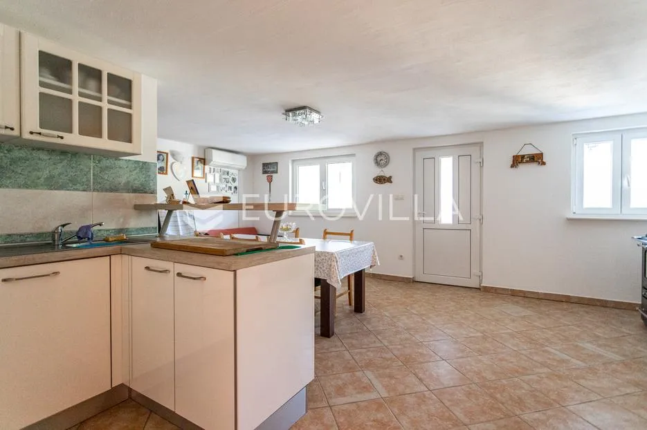 split, kamen, samostojeća kuća ukupne bruto površine 492 m² - slika 29