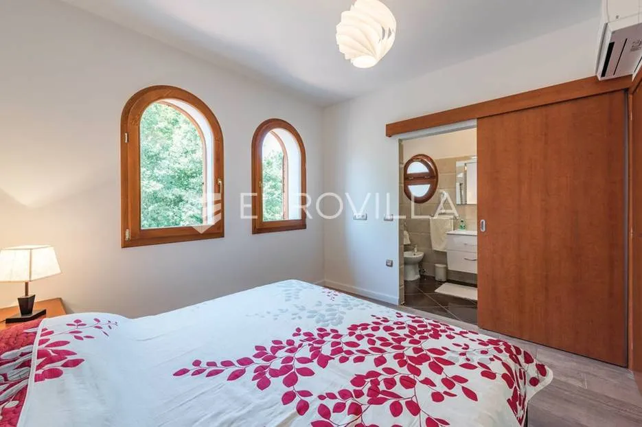 tar, vabriga, novogradnja, luksuzna i moderna kamena četverosobna villa - slika 16