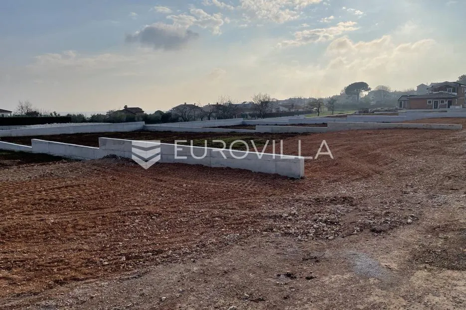istra, kaštelir, građevinsko zemljište 819m2 s projektom i pravomoćnom građevinskom dozvolom - slika 18