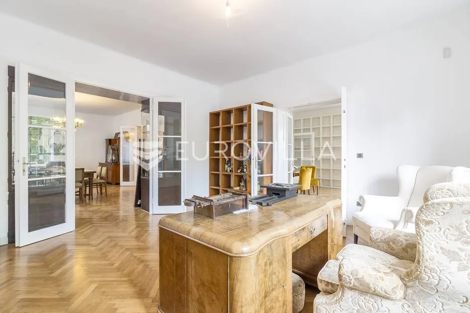 šalata prekrasna renovirana obiteljska vila 400 m² - slika 4