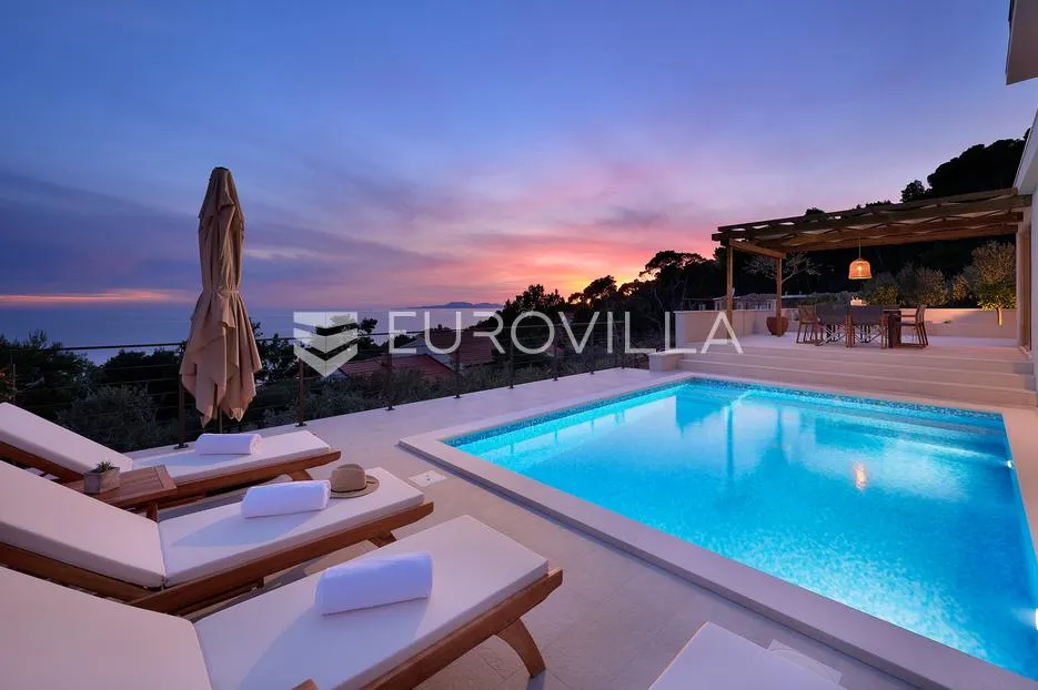 hvar, sveta nedjelja, luksuzna vila na prekrasnoj lokaciji - slika 42