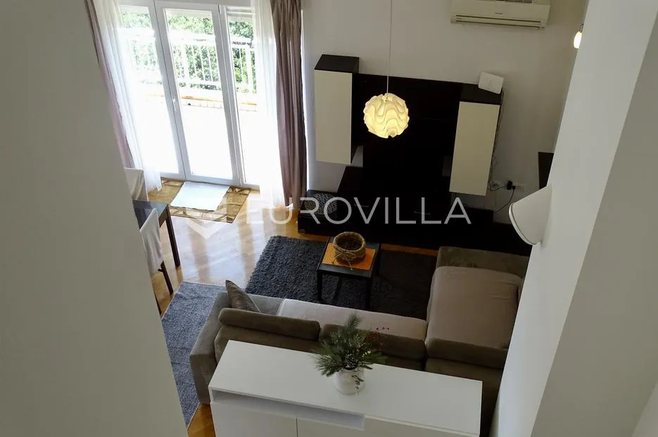 kastav, brestovice, trosoban stan od 120 m² sa zadivljujućim pogledom na more - slika 5