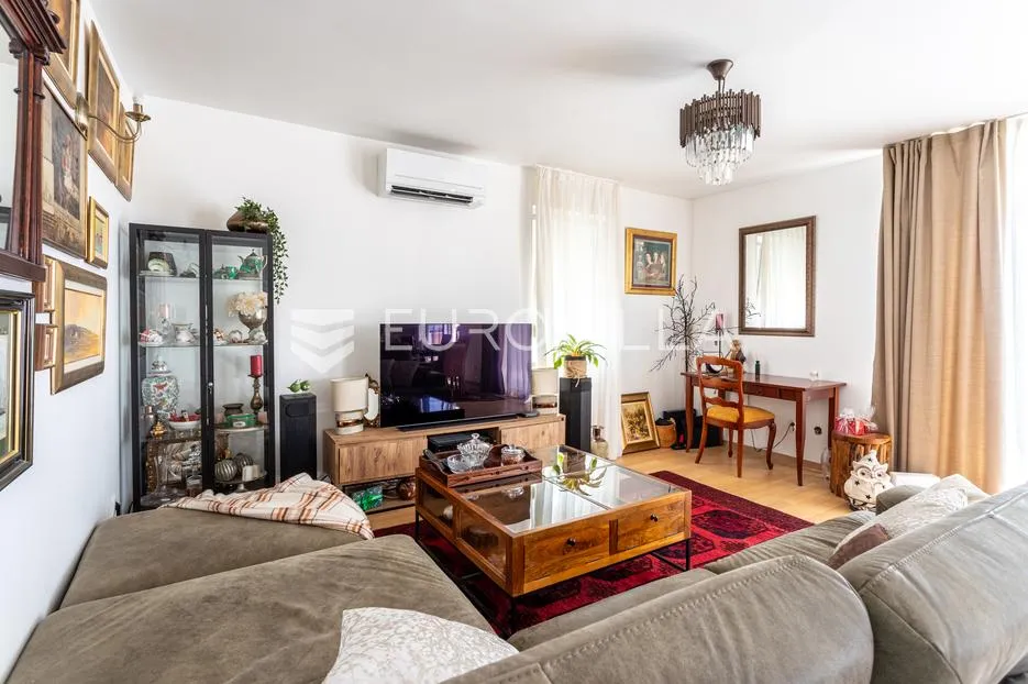 žnjan, moderan penthouse s prekrasnim pogledom na more - slika 1