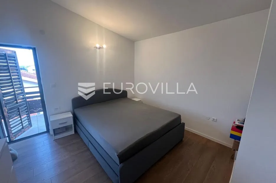 fažana, valbandon, prostrani četverosobni stan 90 m² - slika 7