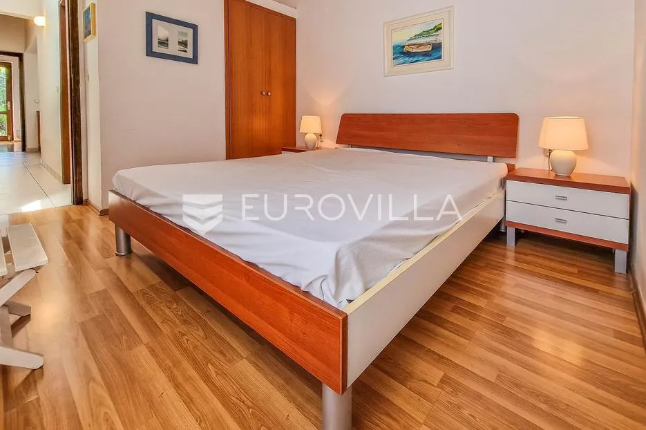 istra, poreč, okolica, prizemnica od 102m2 s 3 spavaće sobe na 400m od plaže - slika 10