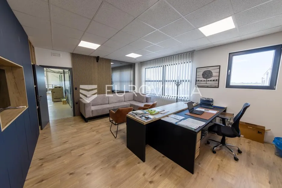 osijek, tenja, poslovni kompleks 3210 m2 proizvodnog prostora i ureda - slika 4