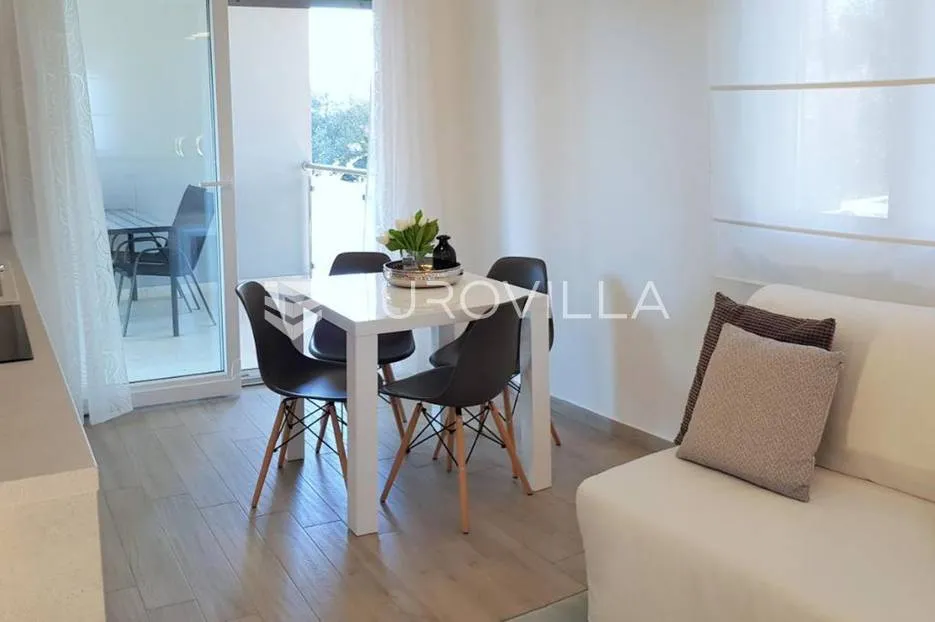 premantura, kuća s četiri apartmana i bazenom - slika 6