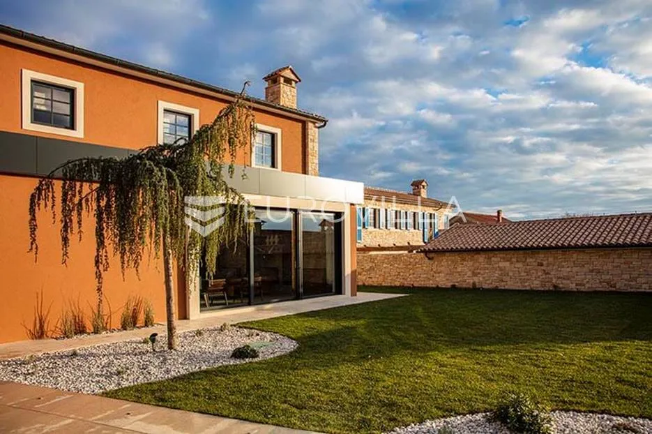 istra, kanfanar, komplex prekrasnih kamenih kuća 1561 m2 na velikoj okućnici - slika 5