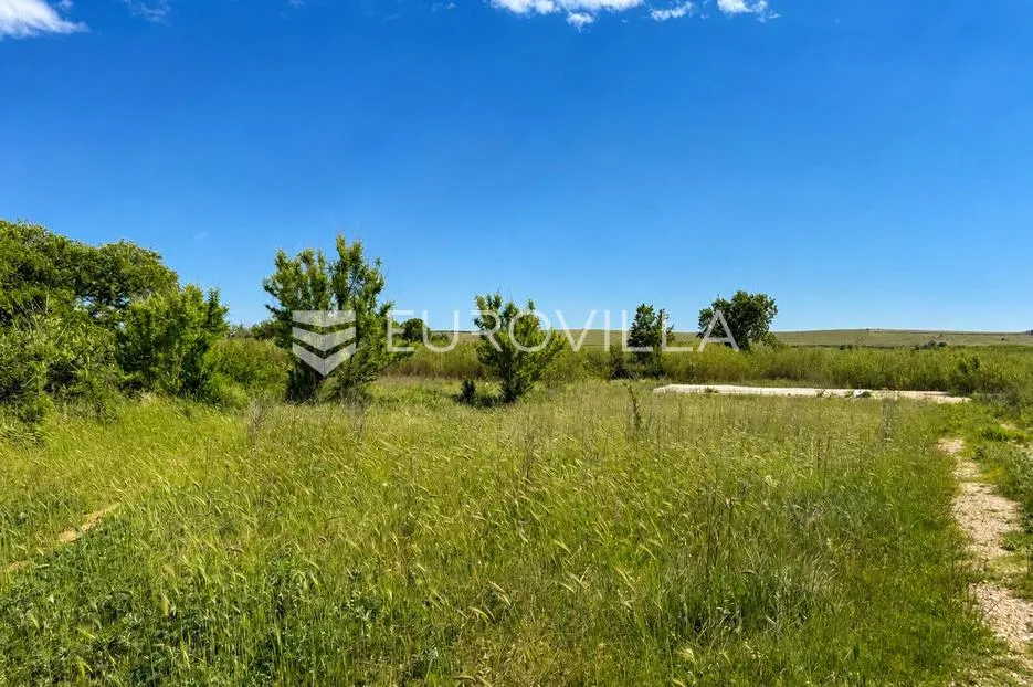 pag, povljana, građevinsko zemljište 1.225 m², 700 m od mora - slika 3