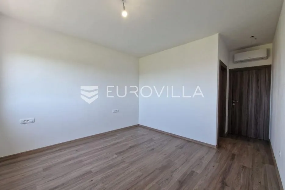 vir, luksuzna vila s bazenom i krovnom terasom, pogled na more iz svih prostorija - slika 21